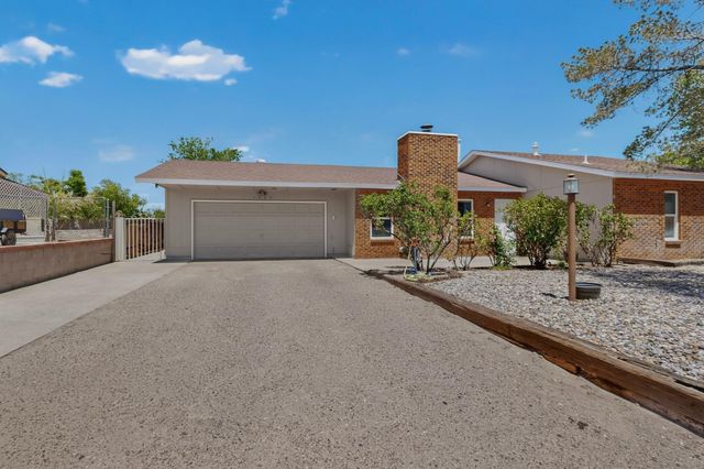 1635 Fornax Road SE, Rio Rancho, NM 87124