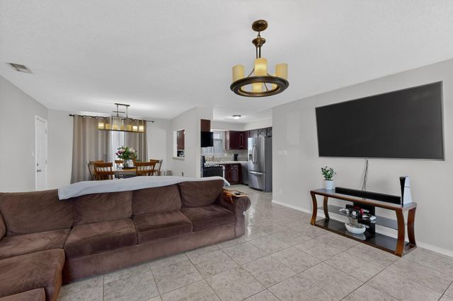 1635 Fornax Road SE, Rio Rancho, NM 87124