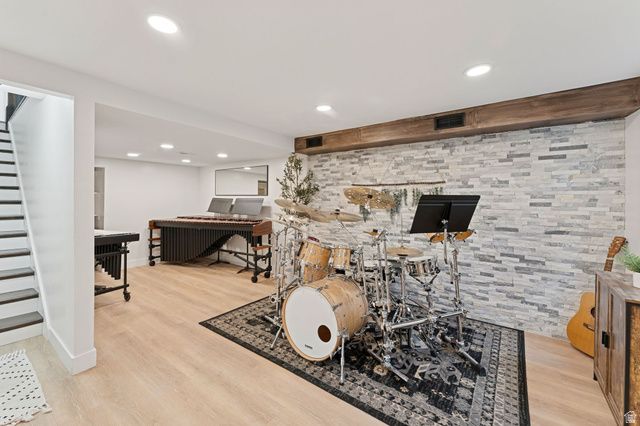 6877 PINEVIEW CIR, Salt Lake City, UT 84121