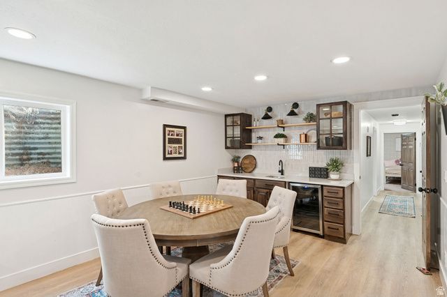 6877 PINEVIEW CIR, Salt Lake City, UT 84121