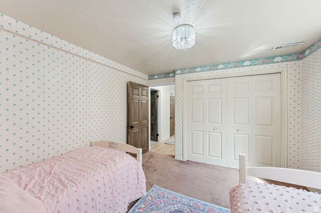 6877 PINEVIEW CIR, Salt Lake City, UT 84121