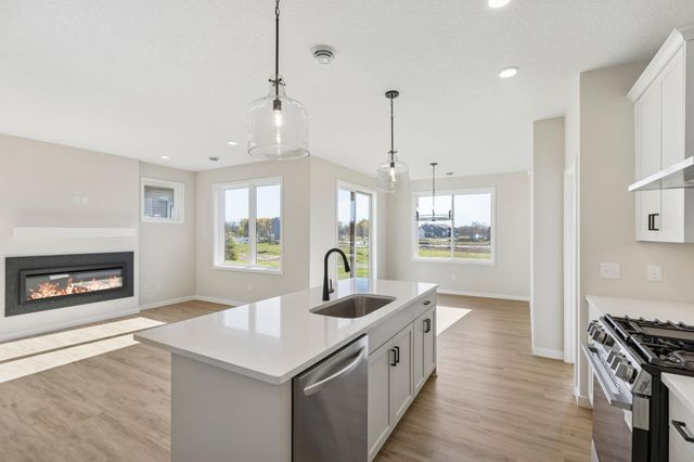 19160 Cloverleaf Way, Farmington, MN 55024