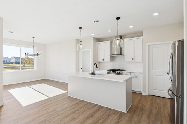 19160 Cloverleaf Way, Farmington, MN 55024