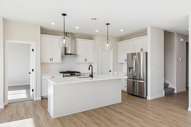 19160 Cloverleaf Way, Farmington, MN 55024