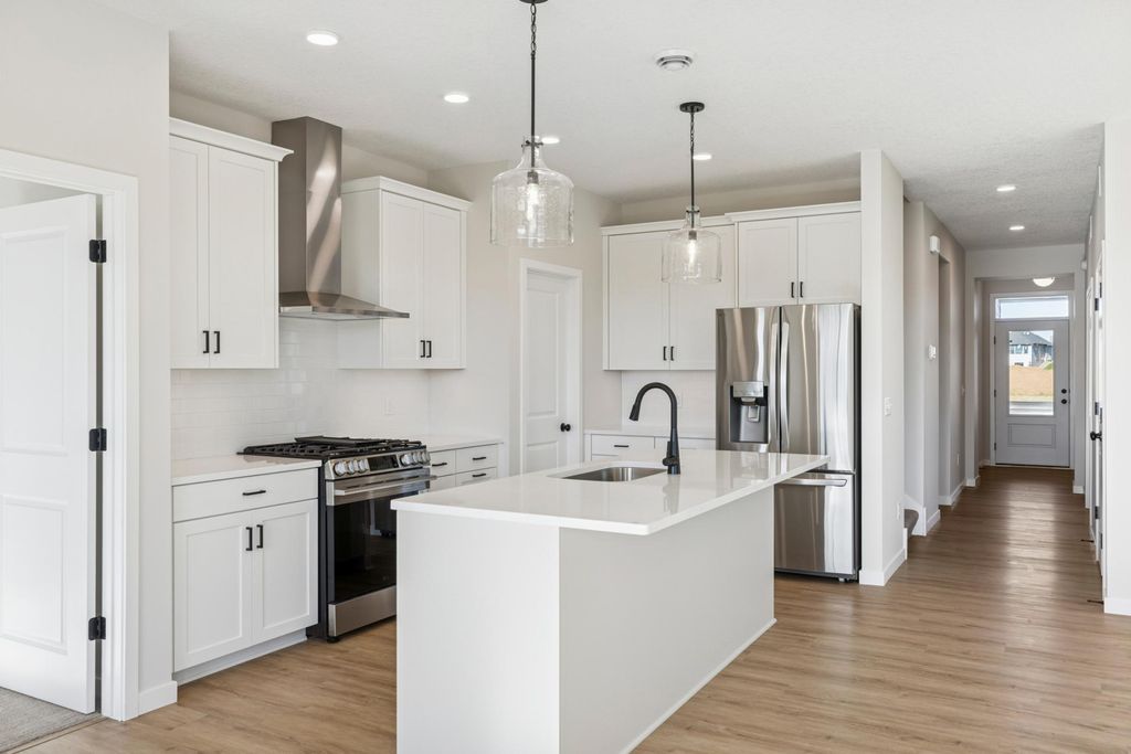 19160 Cloverleaf Way, Farmington, MN 55024