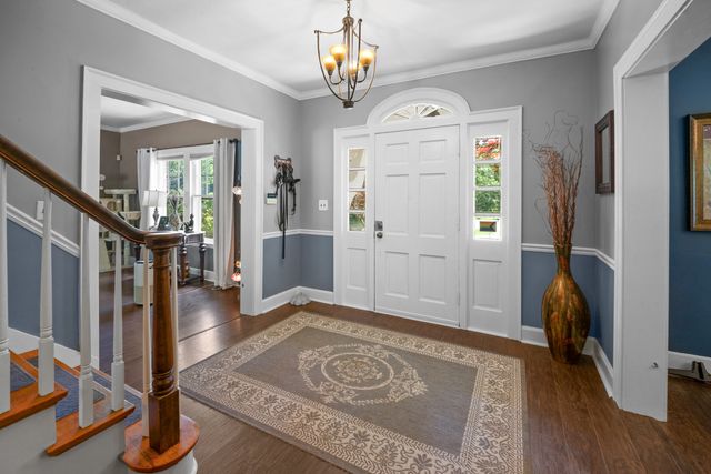 327 McClellan Boulevard, Davenport, IA 52803