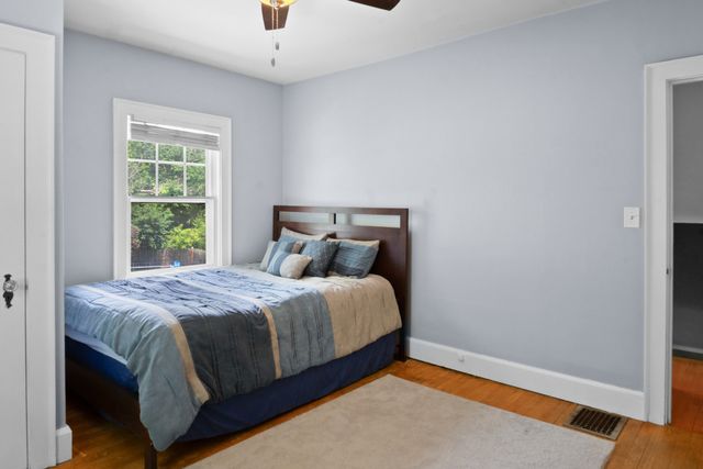 327 McClellan Boulevard, Davenport, IA 52803