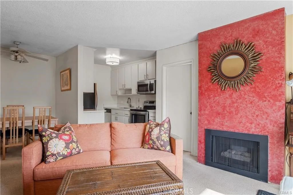 5860 Benner 303, Los Angeles, CA 90042