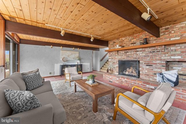 7099 GLEN CURTISS LN, Warrenton, VA 20187