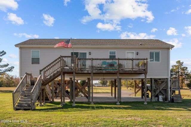 1134 Whichards Beach Road, Chocowinity, NC 27817