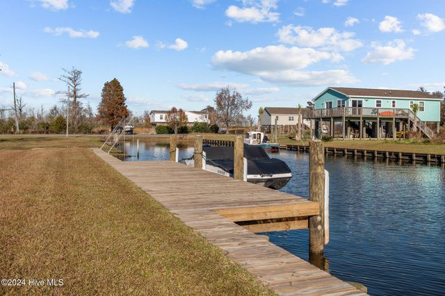 1134 Whichards Beach Road, Chocowinity, NC 27817