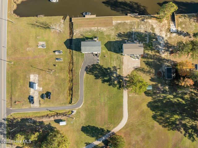 1134 Whichards Beach Road, Chocowinity, NC 27817