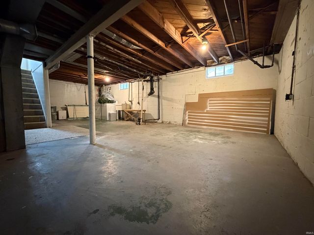 19746 Detroit Avenue, South Bend, IN 46614