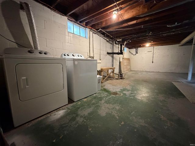 19746 Detroit Avenue, South Bend, IN 46614