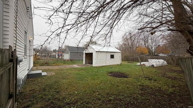 19746 Detroit Avenue, South Bend, IN 46614