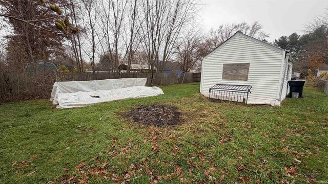 19746 Detroit Avenue, South Bend, IN 46614