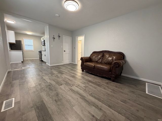 19746 Detroit Avenue, South Bend, IN 46614