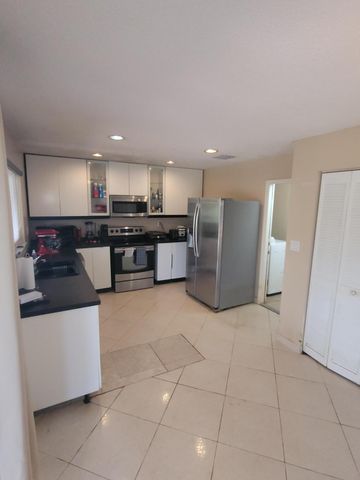 8448 NW 196th Terrace, Hialeah, FL 33015