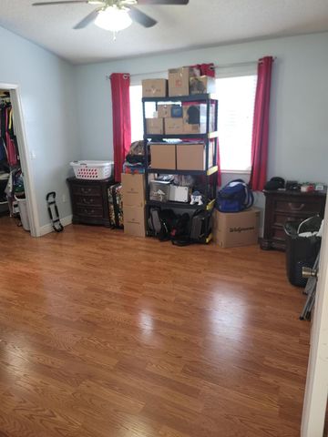 8448 NW 196th Terrace, Hialeah, FL 33015