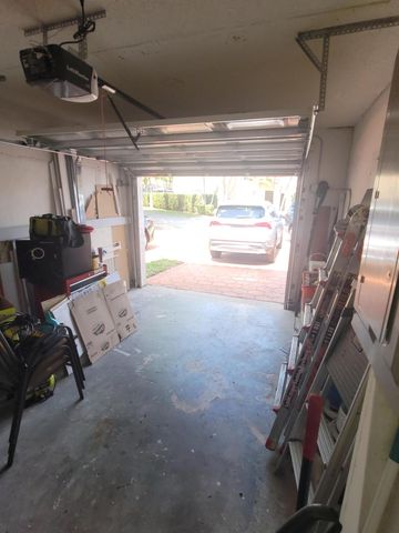 8448 NW 196th Terrace, Hialeah, FL 33015