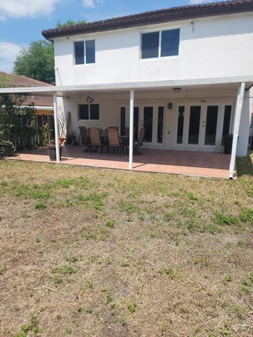 8448 NW 196th Terrace, Hialeah, FL 33015