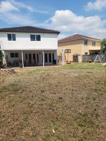 8448 NW 196th Terrace, Hialeah, FL 33015