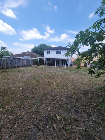 8448 NW 196th Terrace, Hialeah, FL 33015