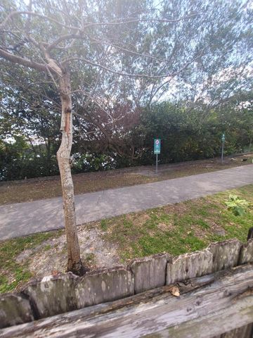 8448 NW 196th Terrace, Hialeah, FL 33015