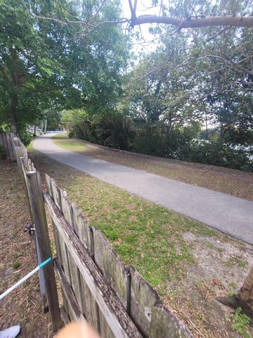 8448 NW 196th Terrace, Hialeah, FL 33015