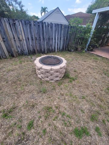 8448 NW 196th Terrace, Hialeah, FL 33015