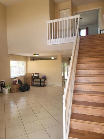 8448 NW 196th Terrace, Hialeah, FL 33015