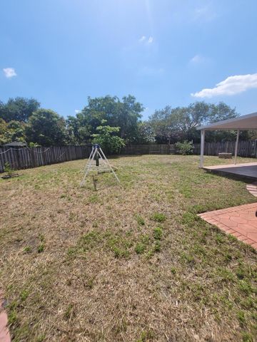 8448 NW 196th Terrace, Hialeah, FL 33015