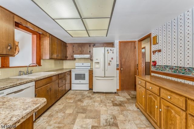 252 Mountain View Road, Franklin Twp., NJ 08802