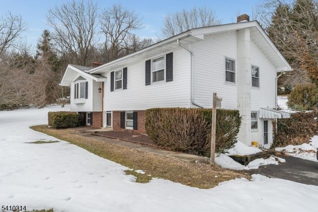 252 Mountain View Road, Franklin Twp., NJ 08802