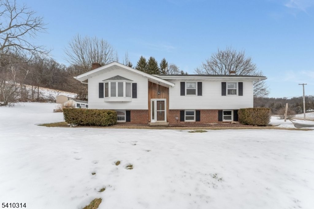 252 Mountain View Road, Franklin Twp., NJ 08802