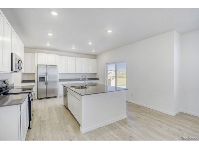 3551 Tabernash Dr, Loveland, CO 80538