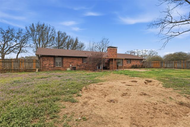 1045 County Road3210, Mt Pleasant, TX 75455