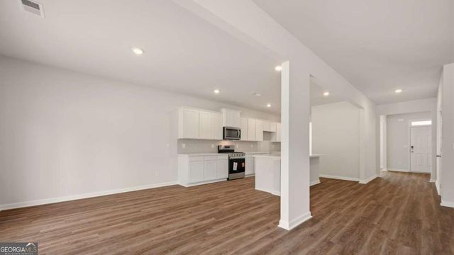 816 Pelham Way, Locust Grove, GA 30248