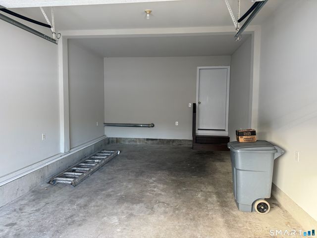 40 Marlin Drive, Norwalk, CT 06854