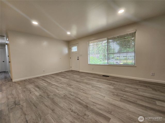 8810 NE 187th Street, Bothell, WA 98011