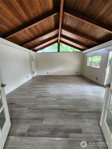 8810 NE 187th Street, Bothell, WA 98011