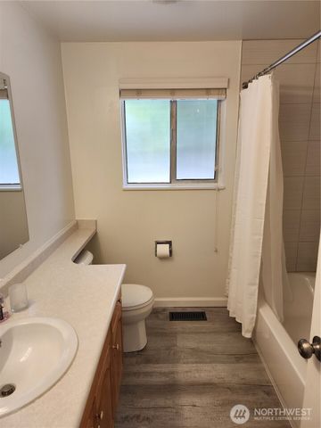 8810 NE 187th Street, Bothell, WA 98011