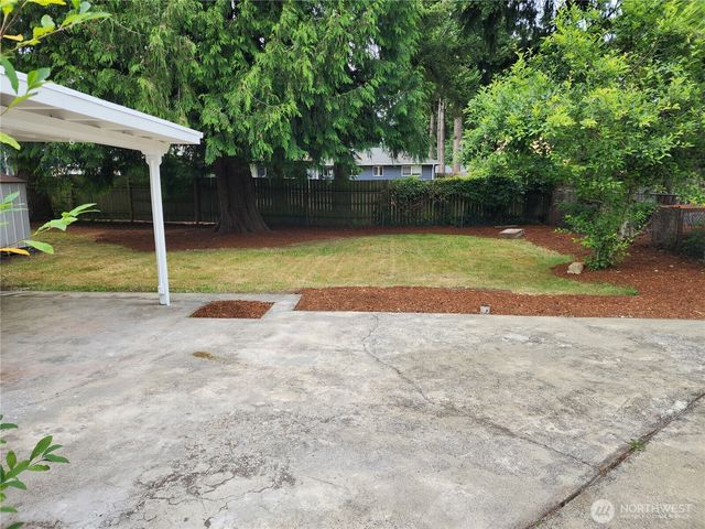 8810 NE 187th Street, Bothell, WA 98011