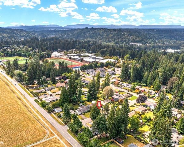 8810 NE 187th Street, Bothell, WA 98011