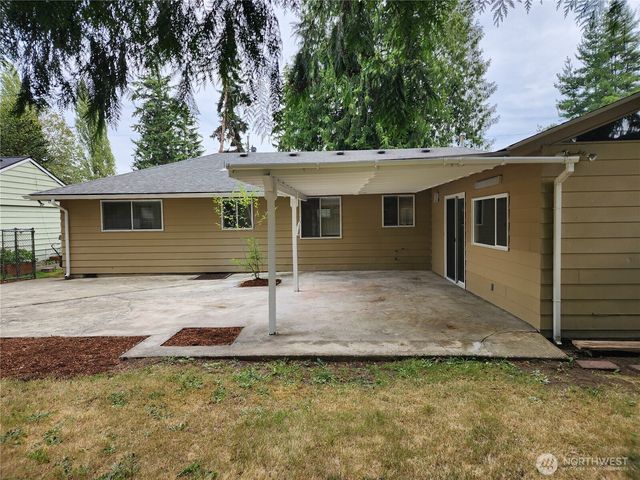 8810 NE 187th Street, Bothell, WA 98011