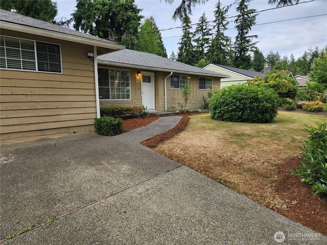 8810 NE 187th Street, Bothell, WA 98011
