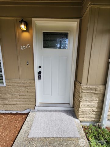 8810 NE 187th Street, Bothell, WA 98011