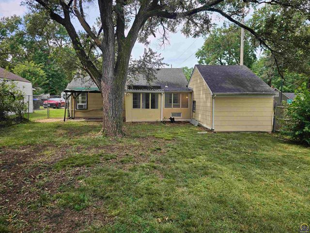 1200 SW Frazier AVE, Topeka, KS 66604