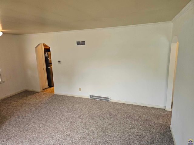 1200 SW Frazier AVE, Topeka, KS 66604