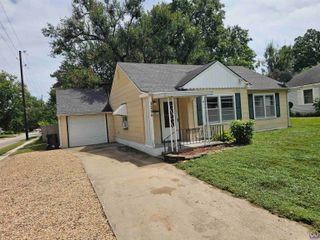 1200 SW Frazier AVE, Topeka, KS 66604